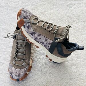 Puma Gray and Brown Sneakers size 9.5